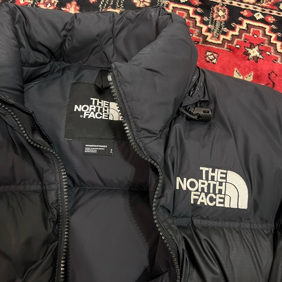 The north face 700 nuptse women’s size s - Picture 3 of 6